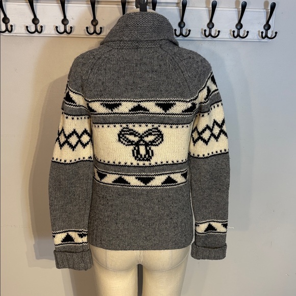 TNA Sea to Sky Cowichan Knit Sweater - Picture 5 of 9